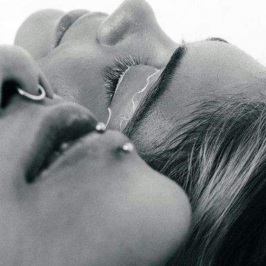 Whimpering: Unlocking the Power of Soft Sounds, Deep Feelings & Intimate Connection - 文章封面图