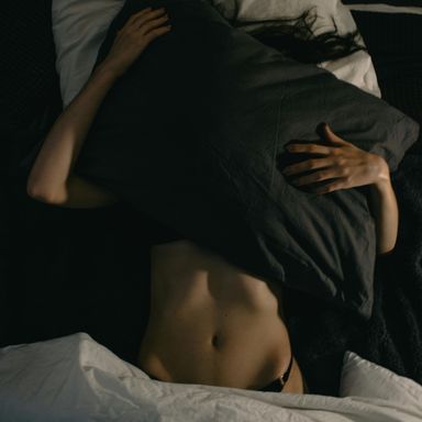 What Is Squirt? Real Answers About Female Squirt, Feelings & What It’s Made Of - Blog cover